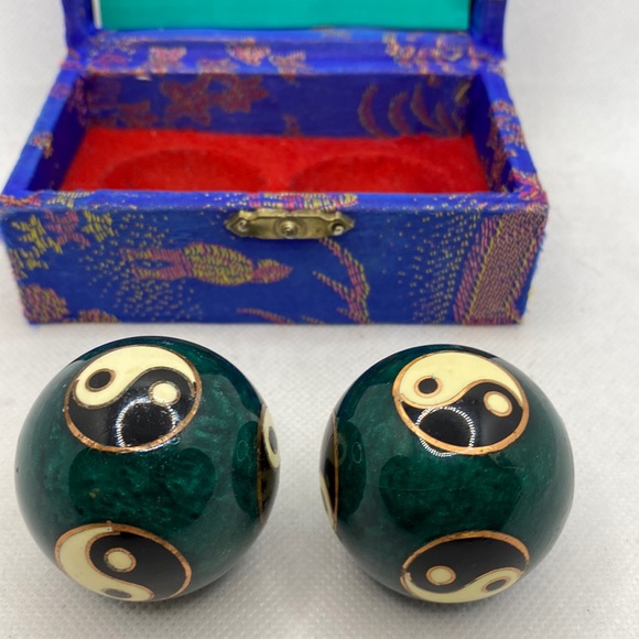 Chinese Large Musical Baoding Balls Stress Relief Relaxation Asian with Case - Picture 5 of 11